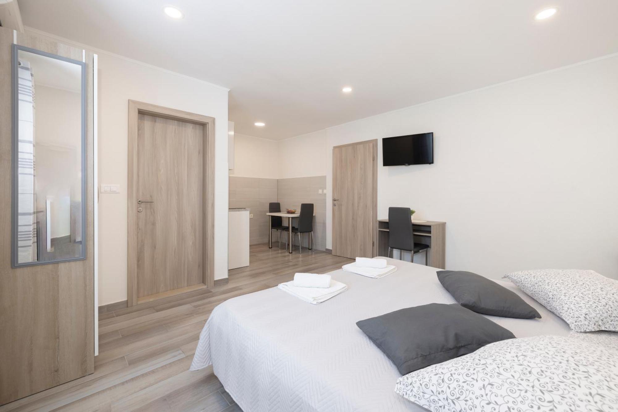 Apartmani Marta 투체피 외부 사진