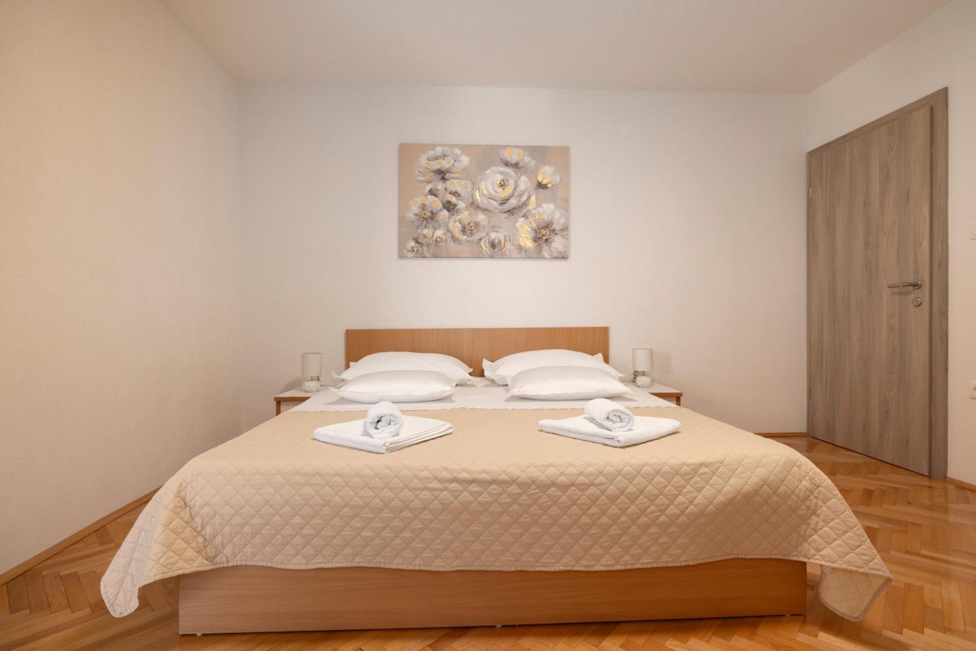 Apartmani Marta 투체피 외부 사진