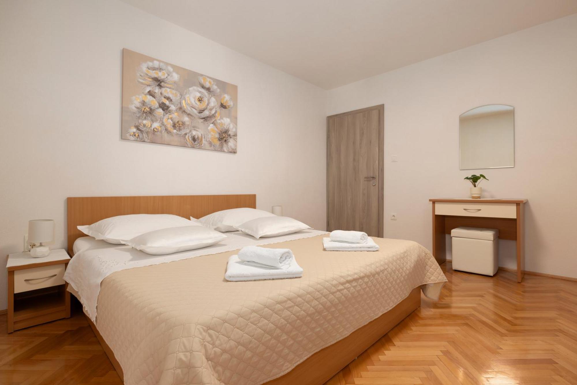 Apartmani Marta 투체피 외부 사진