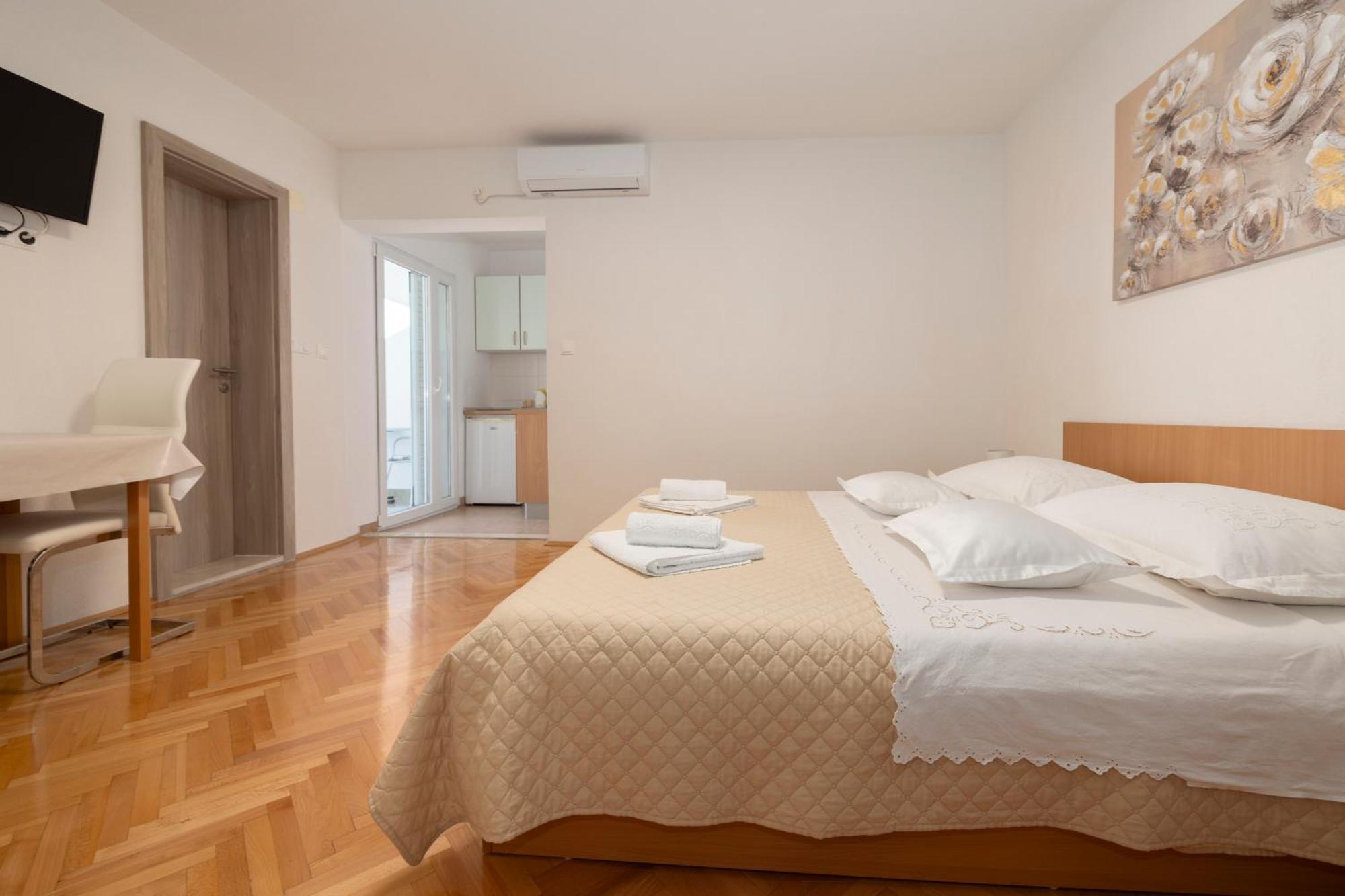 Apartmani Marta 투체피 외부 사진