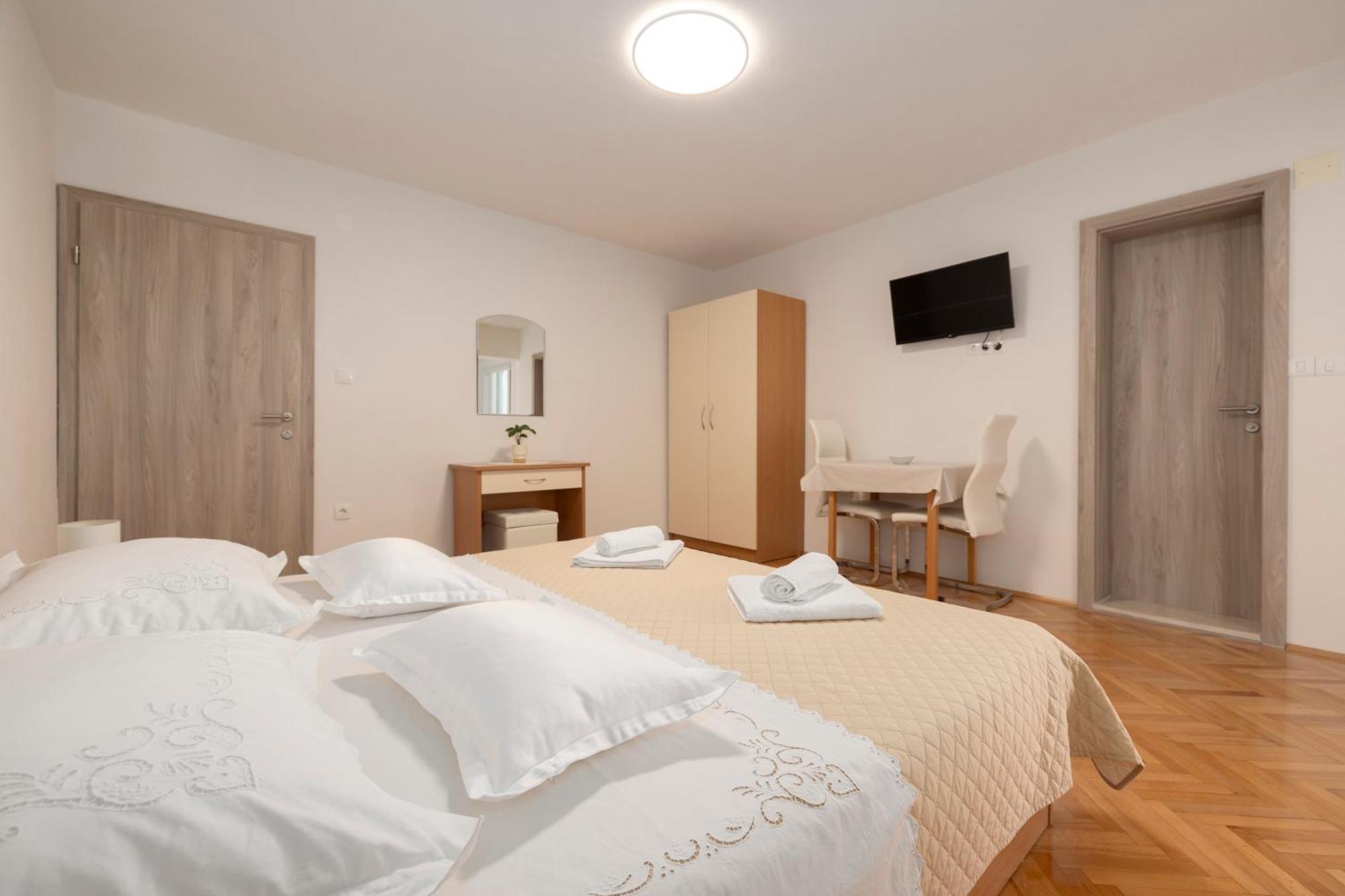 Apartmani Marta 투체피 외부 사진