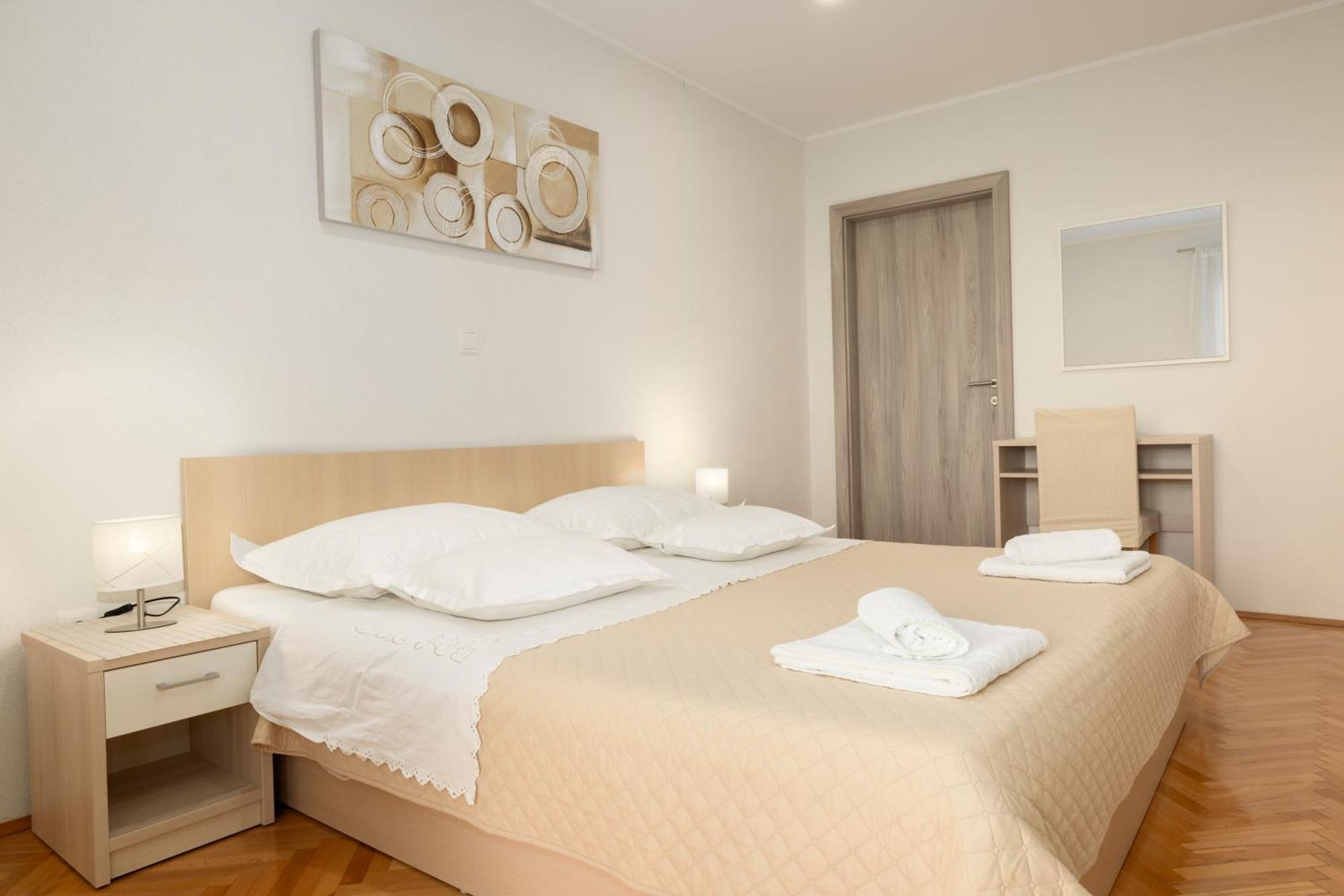 Apartmani Marta 투체피 외부 사진