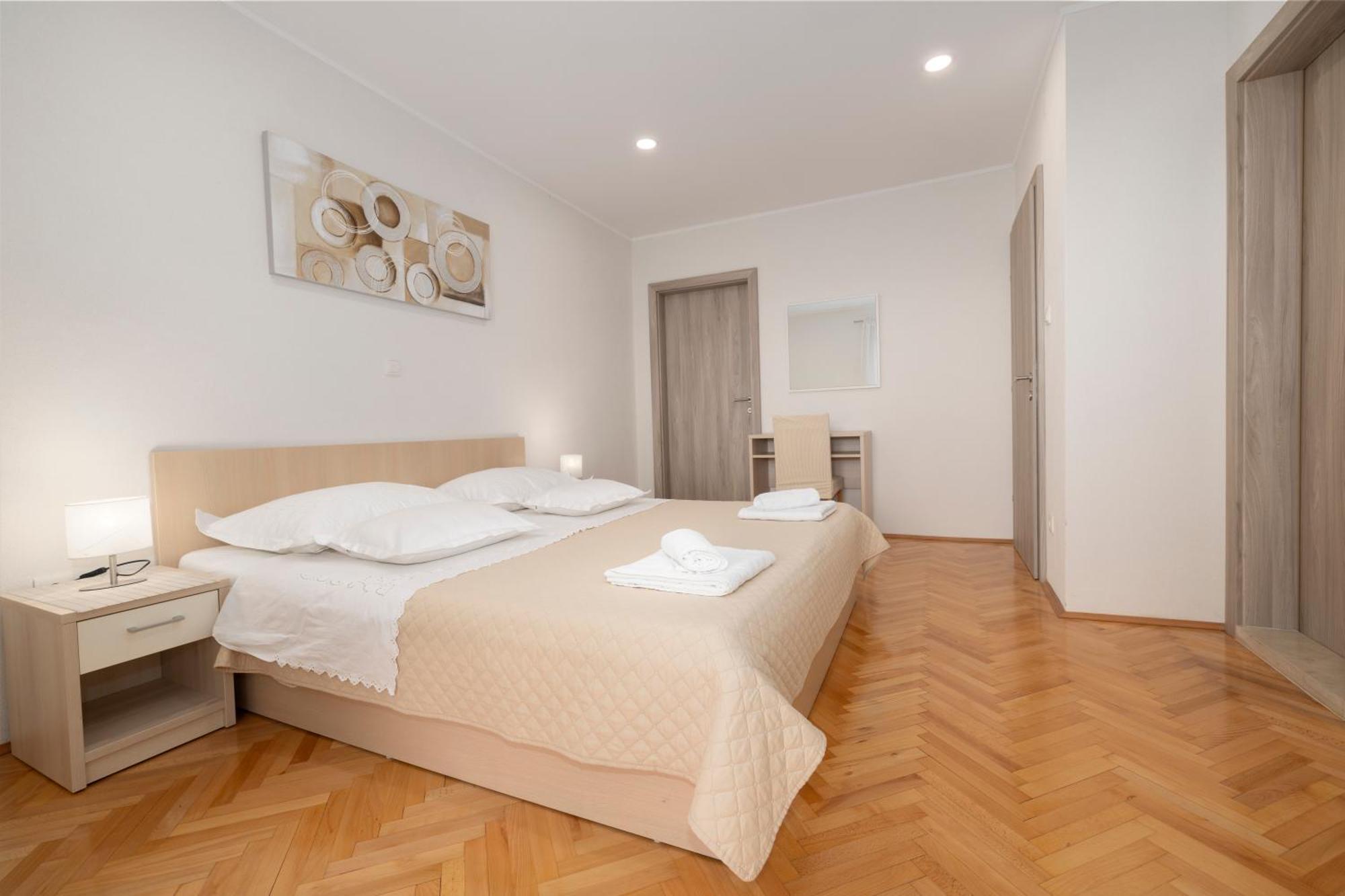 Apartmani Marta 투체피 외부 사진