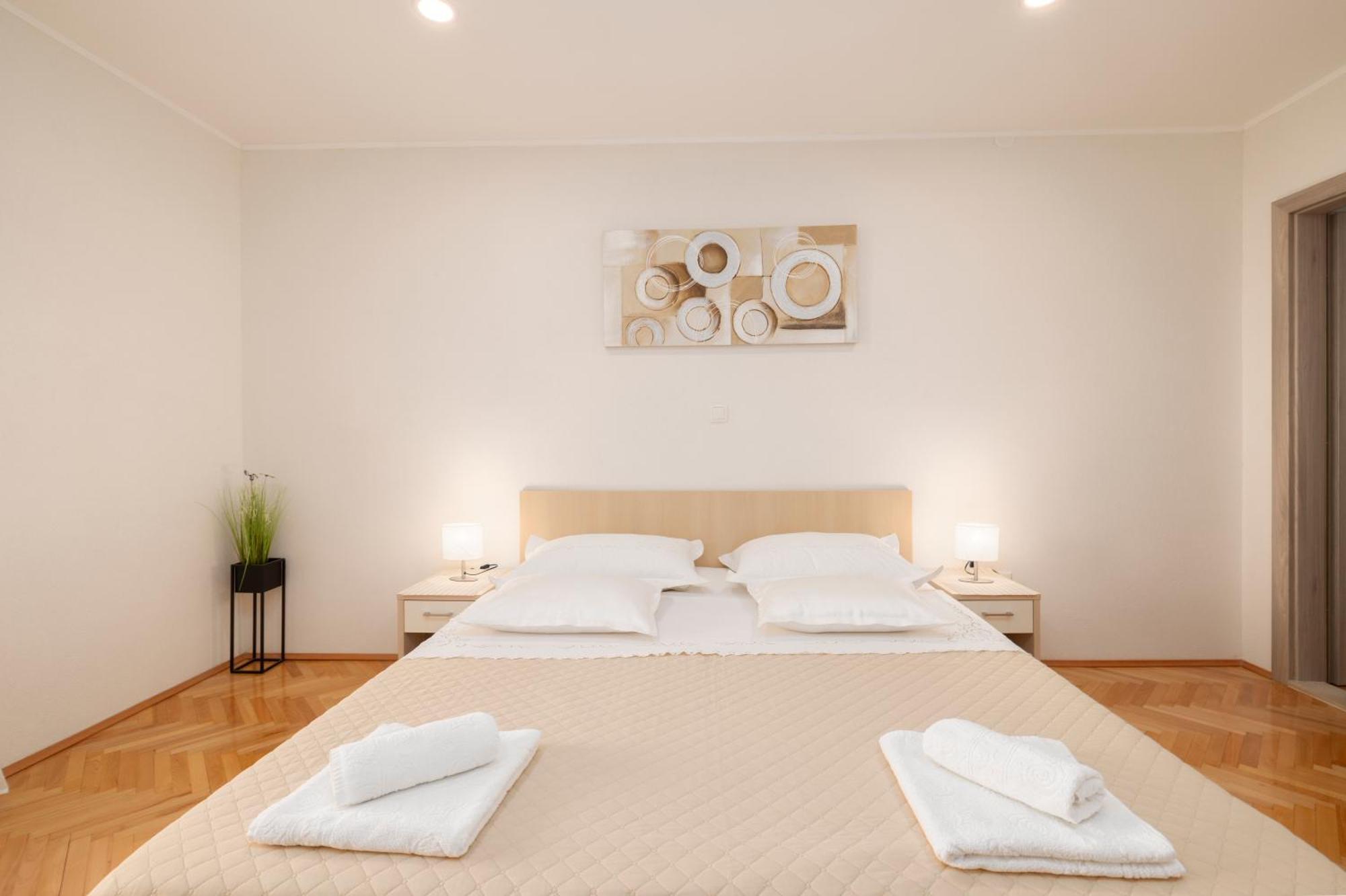 Apartmani Marta 투체피 외부 사진